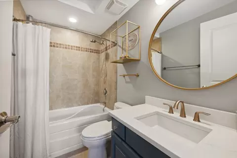 10 E Burlington Ave #4A, Riverside, IL 60546 photo 17