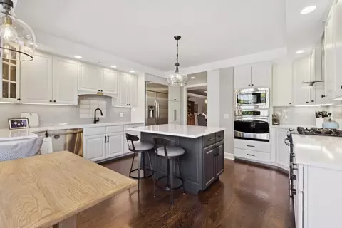10 E Burlington Ave #4A, Riverside, IL 60546 photo 18