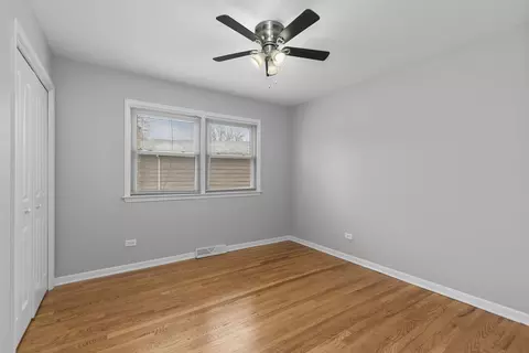 Bedroom - 2018 E Seneca Ln, Mount Prospect, IL 60056 photo 3 of 5