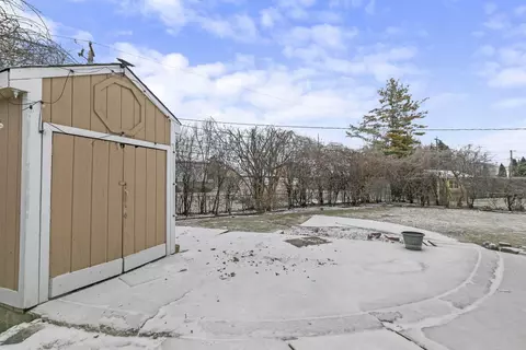 Exterior - 2018 E Seneca Ln, Mount Prospect, IL 60056 photo 2 of 3