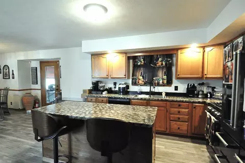 Kitchen - 7096 Rye Ridge Trl, Cherry Valley, IL 61016 photo 2 of 3