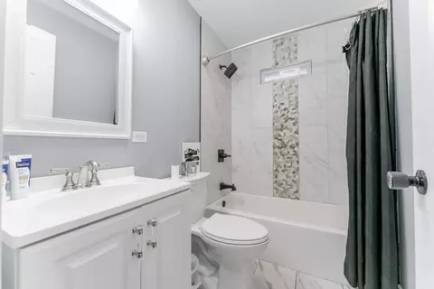 954 Seminole Dr, Elgin, IL 60120 photo 13