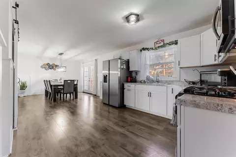 954 Seminole Dr, Elgin, IL 60120 photo 5