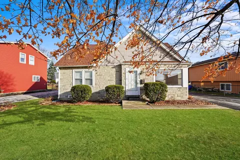 469 N Wolf Rd, Northlake, IL 60164