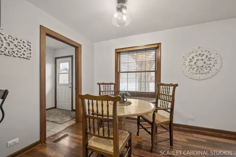 Dining - 514 Cochise Pl, Carol Stream, IL 60188 photo 1 of 2