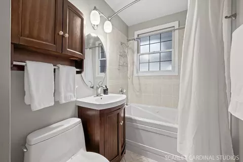 Bath - 514 Cochise Pl, Carol Stream, IL 60188 photo 1 of 2