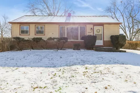 3007 Starling Ln, Rolling Meadows, IL 60008