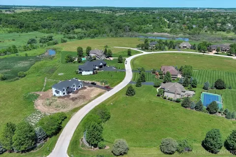 13 Derek Dr, Elburn, IL 60119 photo 12