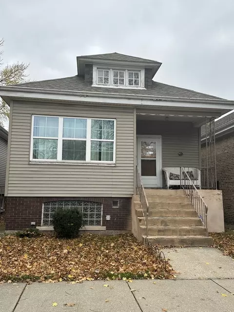 8442 S Essex Ave, Chicago, IL 60617