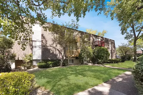 220 Madison St #3A, Joliet, IL 60435