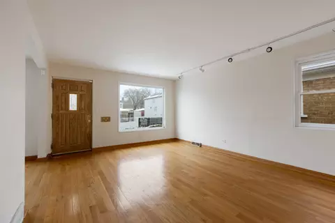 110 E 83rd St, Chicago, IL 60619 photo 6