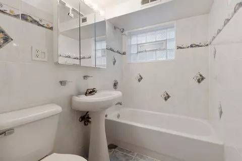 110 E 83rd St, Chicago, IL 60619 photo 18
