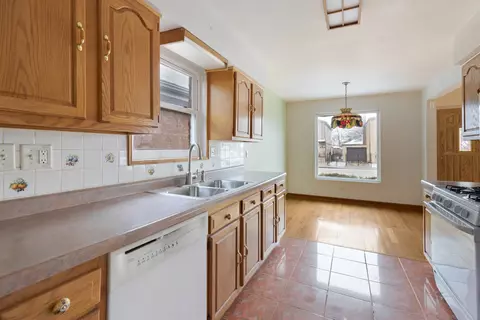 110 E 83rd St, Chicago, IL 60619 photo 13