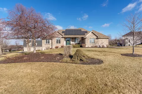 7326 Skyview Trl, Roscoe, IL 61073