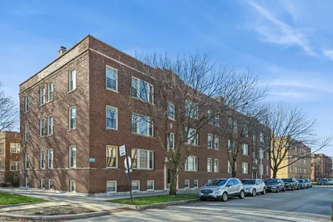 3041 W Belle Plaine Ave #3, Chicago, IL 60618