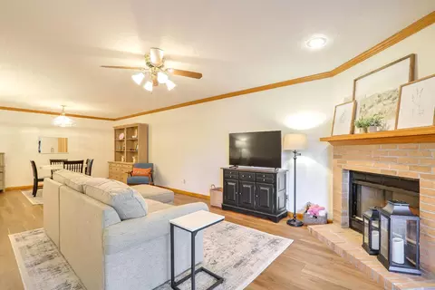 1507 Theodore Dr #C, Champaign, IL 61821 photo 2