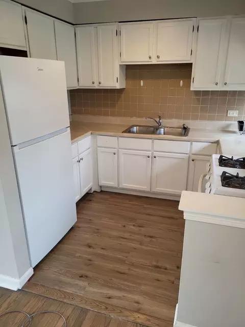1403 E Illinois St, Wheaton, IL 60187 photo 7