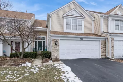 728 N Charter Hall Dr, Palatine, IL 60067