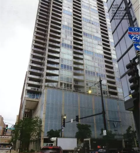 611 S Wells St #P-91, Chicago, IL 60607
