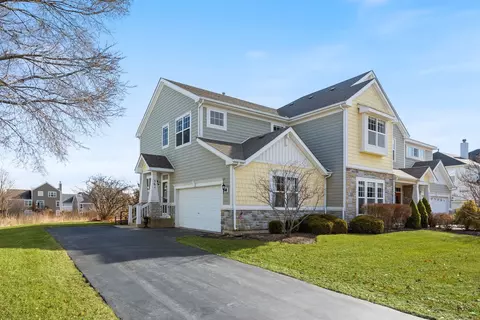 361 Copper Springs Ln, Elgin, IL 60124