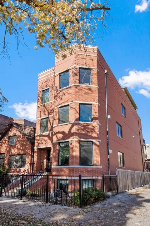 2112 W Haddon Ave #2, Chicago, IL 60622