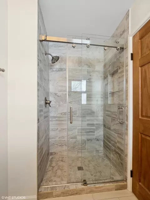 750 Dixon Ct, Hoffman Estates, IL 60192 photo 24