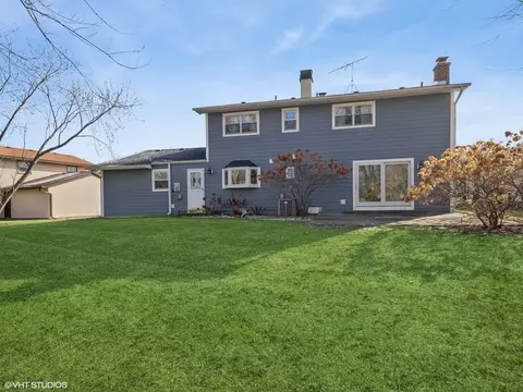 750 Dixon Ct, Hoffman Estates, IL 60192 photo 25