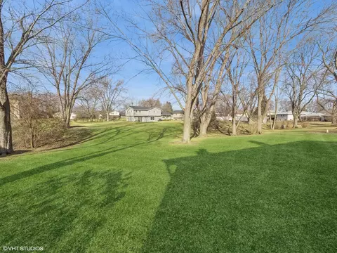 750 Dixon Ct, Hoffman Estates, IL 60192 photo 28