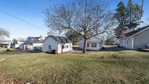 433 Jefferson St, Pecatonica, IL 61063 photo 18