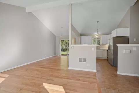 Living - 16119 Homan Ave, Markham, IL 60428 photo 4 of 5