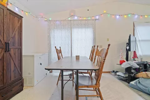 8 Rutherford Ct, Bloomington, IL 61705 photo 9