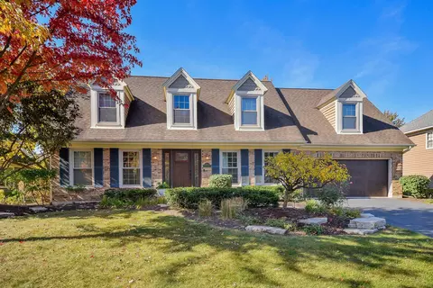 1 N052 Timothy Ln, Wheaton, IL 60188
