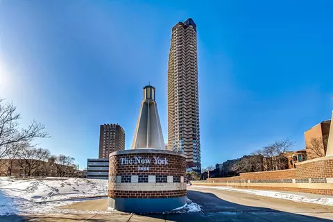 3660 N Lake Shore Dr #2613, Chicago, IL 60613