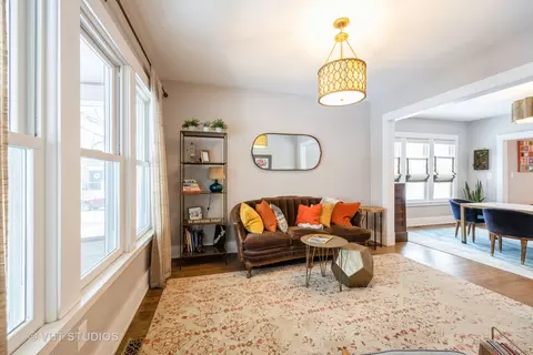 801 Mapleton Ave, Oak Park, IL 60302 photo 4