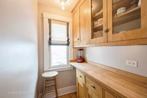 801 Mapleton Ave, Oak Park, IL 60302 photo 13