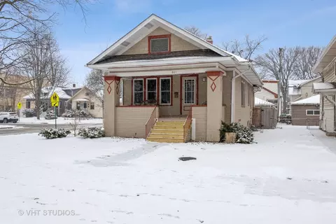 801 Mapleton Ave, Oak Park, IL 60302 photo 2