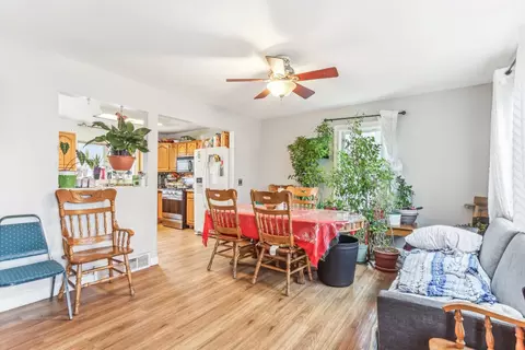 237 N Melrose Ave, Elgin, IL 60123 photo 9
