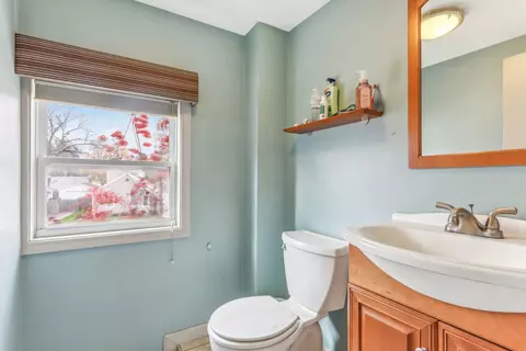 237 N Melrose Ave, Elgin, IL 60123 photo 21