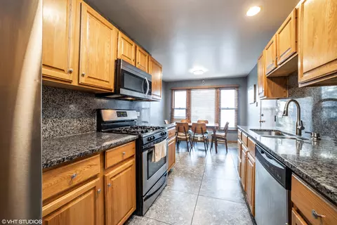 Kitchen - 2323 Bluejay Trl, Elgin, IL 60123 photo 2 of 2