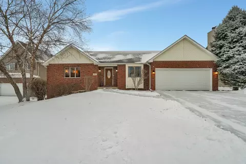 913 Casey Dr, Minooka, IL 60447