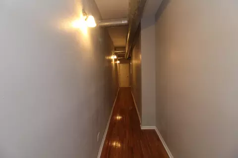 Entry Way - 1530 E 65th Pl, Chicago, IL 60637 photo 3 of 7