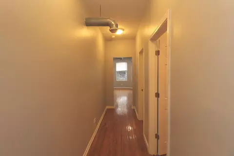 Entry Way - 1530 E 65th Pl, Chicago, IL 60637 photo 2 of 7