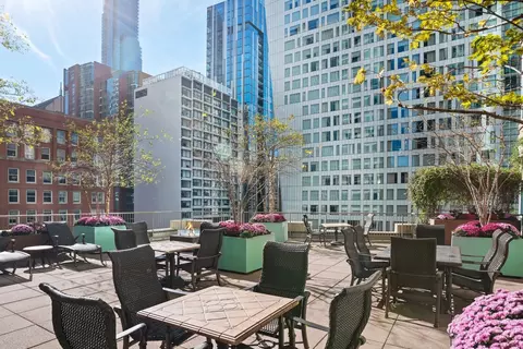 57 E Delaware Pl #2103, Chicago, IL 60611 photo 26