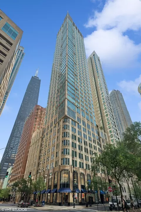 57 E Delaware Pl #2103, Chicago, IL 60611