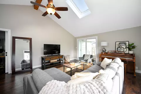 528 Countryside Dr, Wheaton, IL 60187 photo 13