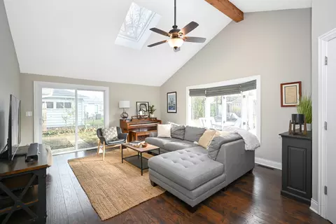 528 Countryside Dr, Wheaton, IL 60187 photo 12