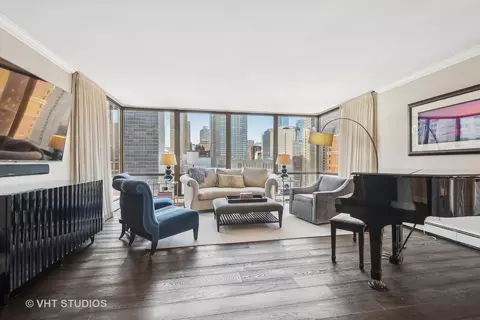 Living - 100 E Bellevue Pl #19D, Chicago, IL 60611 photo 2 of 5