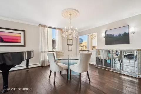 Dining - 100 E Bellevue Pl #19D, Chicago, IL 60611 photo 2 of 3