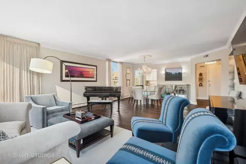 Living - 100 E Bellevue Pl #19D, Chicago, IL 60611 photo 1 of 5