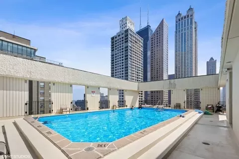 Exterior - 100 E Bellevue Pl #19D, Chicago, IL 60611 photo 3 of 5